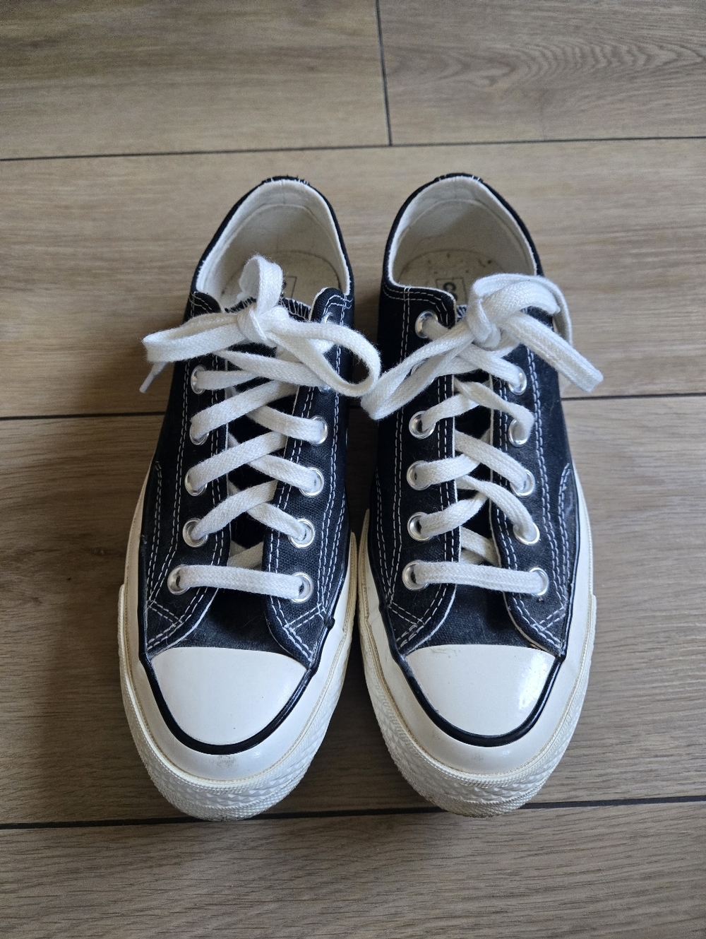 Converse Chuck 70 Low Top Sneakers Size Womens 7 Mens 5